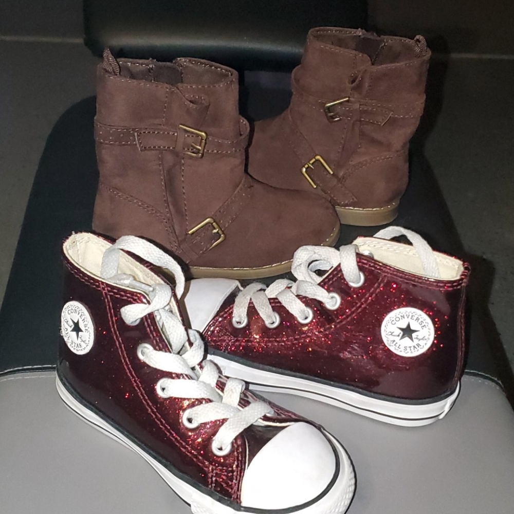 Kids Size 8 shoes